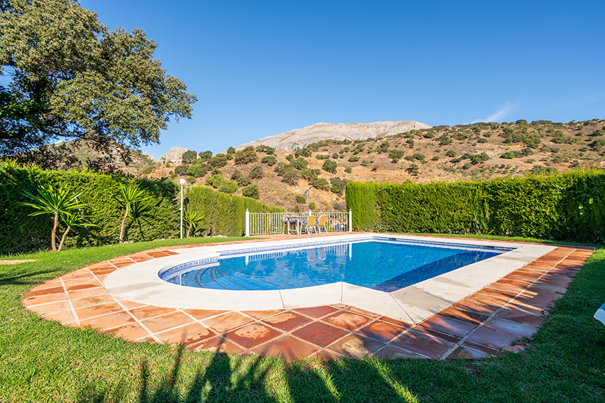 Pool La Encina Country House